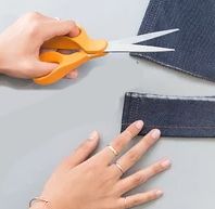 Как обрезать джинсы внизу с бахромой