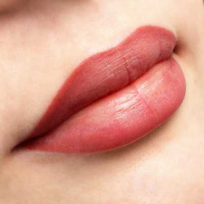 Татуаж губ: используемые техники и этапы выполнения