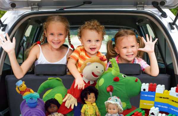 Чем занять ребенкав дороге: игры и игрушки с собой