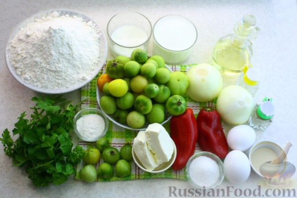 Дрожжевые пирожки с жареными зелёными помидорами (в духовке)