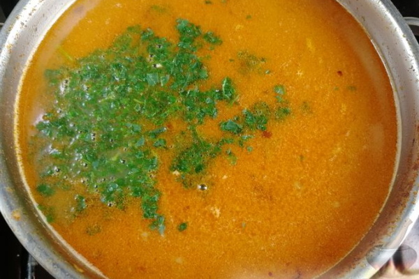 Суп с копчёными рёбрышками и фасолью