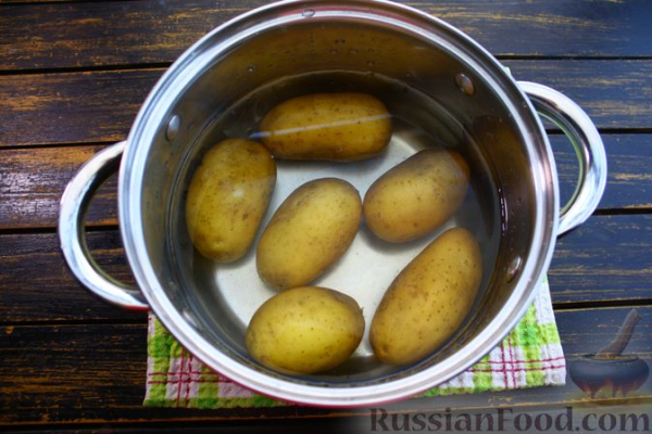 Картофельные котлеты с квашеной капустой